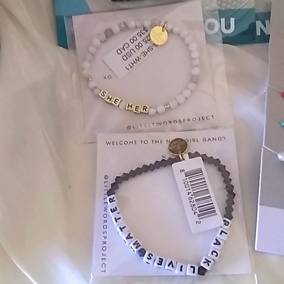 Jewelry & Crocs Bundle - Picture 6 of 7